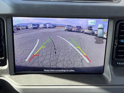 Used 2024 Ford Bronco Black Diamond image 25