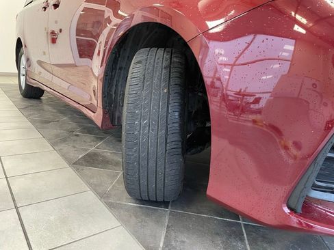 Used 2020 Toyota Sienna LE image 17