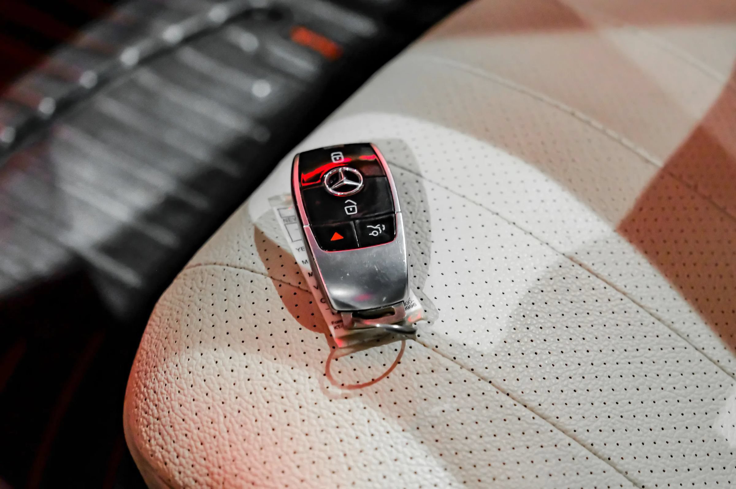 Used 2018 Mercedes-Benz E 300 image 59