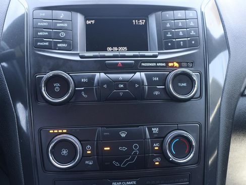 Used 2019 Ford Explorer XLT w/ Class II Trailer Tow Package image 32