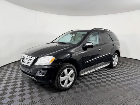 Used 2009 Mercedes-Benz ML 350 4MATIC image 2