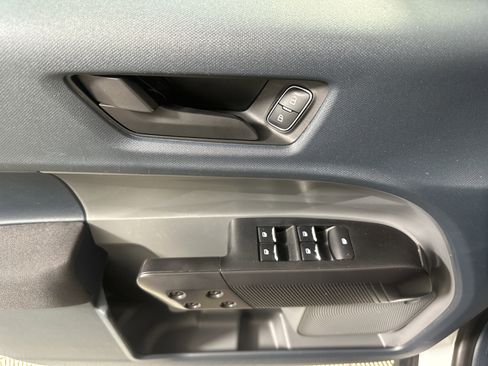 Certified 2024 Ford Maverick XL image 11