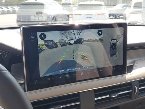 Certified 2023 Lincoln Corsair AWD w/ Equipment Group 101A image 18