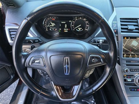 Used 2017 Lincoln MKZ Reserve image 18