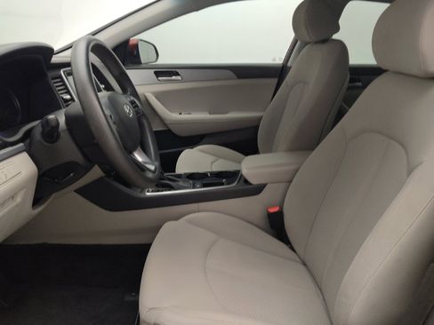 Used 2018 Hyundai Sonata SE FWD image 17