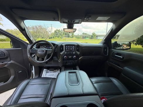 Used 2019 GMC Sierra 1500 Denali w/ Denali Ultimate Package AWD/4WD image 33