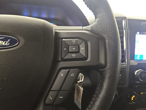 Used 2016 Ford F150 XLT w/ Equipment Group 302A Luxury image 16