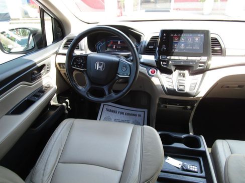 Used 2018 Honda Odyssey EX-L image 8