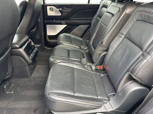 Used 2020 Lincoln Aviator Reserve w/ Equipment Group 202A AWD/4WD image 32