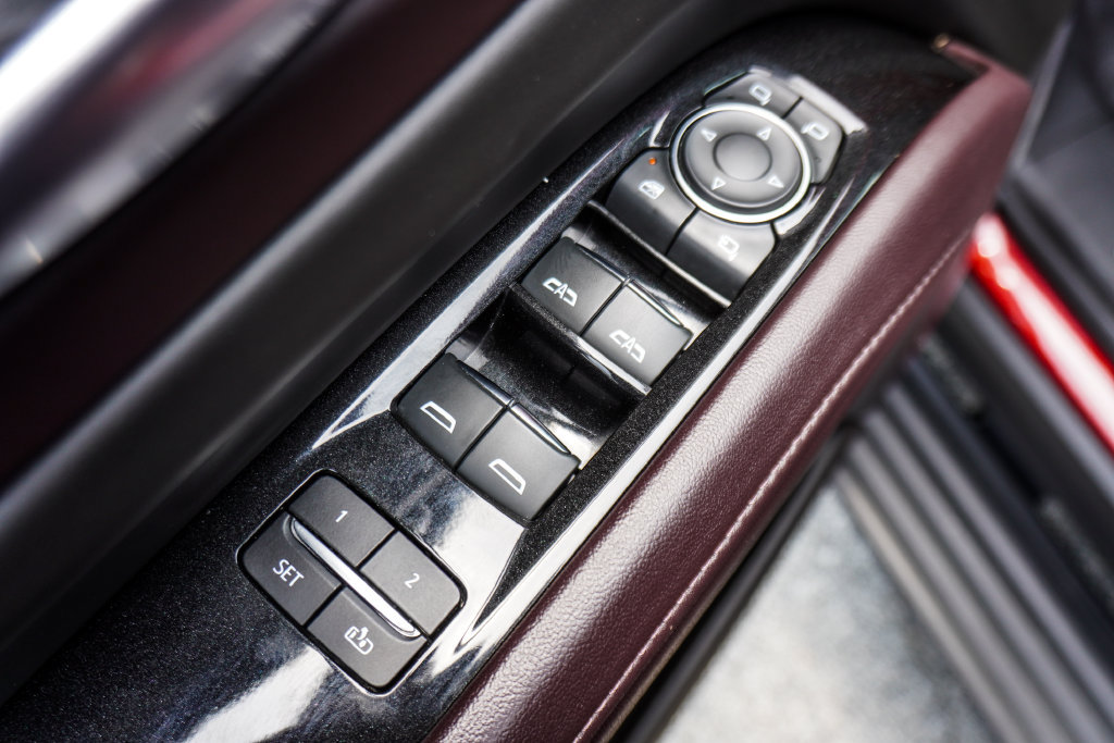 Used 2023 Cadillac Escalade V AWD/4WD image 25