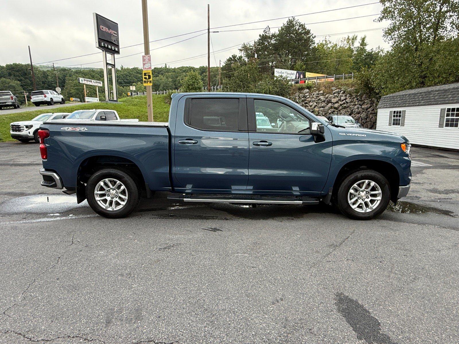 Certified 2024 Chevrolet Silverado 1500 LT AWD/4WD image 6