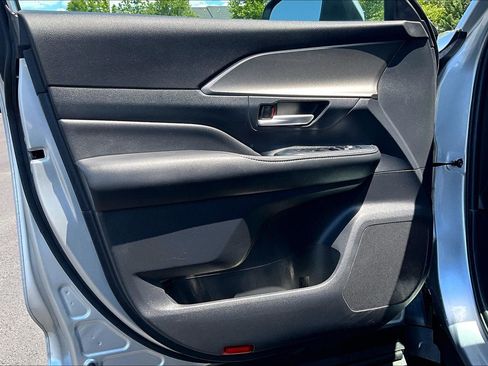 Used 2025 Toyota Grand Highlander AWD image 20