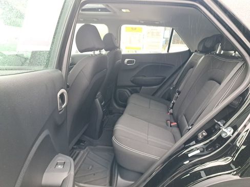 Used 2026 Hyundai Venue SEL FWD image 13