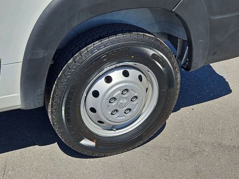 Used 2023 RAM ProMaster 2500 FWD image 17