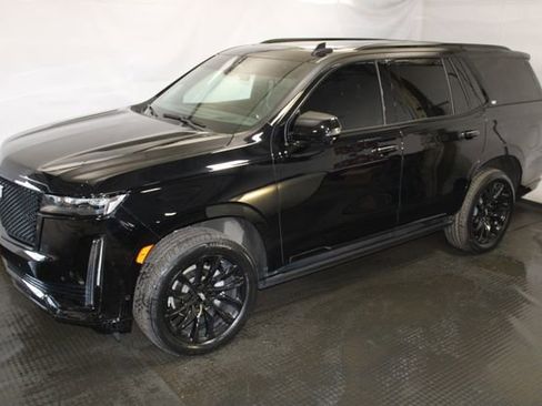 Certified 2024 Cadillac Escalade Sport Platinum w/ LPO, ONYX Package AWD/4WD image 2