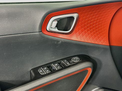 Used 2023 Kia Soul GT-Line FWD image 15