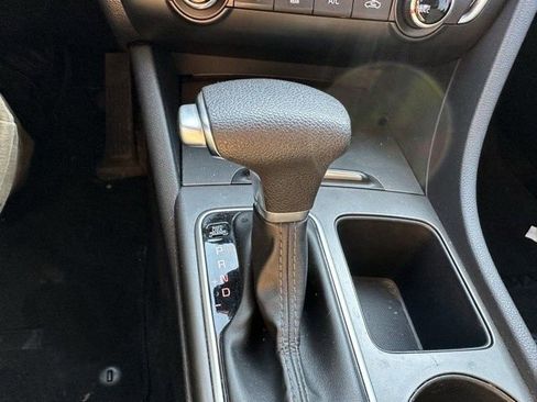 Certified 2019 Kia Optima LX image 28