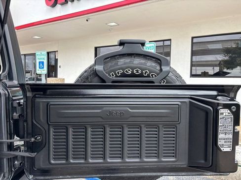 Used 2021 Jeep Wrangler Unlimited Sport AWD/4WD image 14