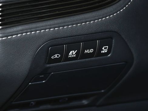 Used 2022 Lexus LS 500h AWD w/ Luxury Package image 21