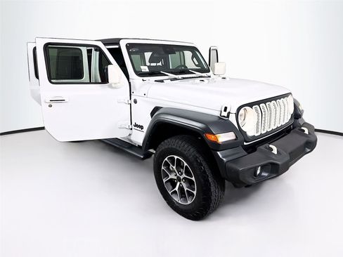 Used 2024 Jeep Wrangler Unlimited Sport AWD/4WD image 35