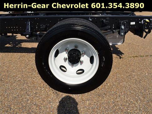 New 2025 Chevrolet Low Cab Forward 5500 XD image 12