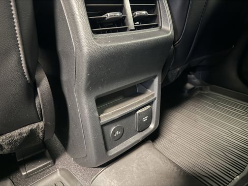 Used 2024 Ford Edge SEL w/ Convenience Package image 22