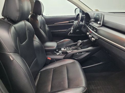 Used 2020 Kia Telluride LX image 21