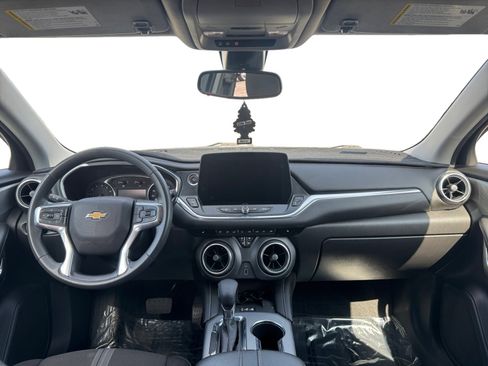 Used 2023 Chevrolet Blazer LT w/ Convenience Package FWD image 10
