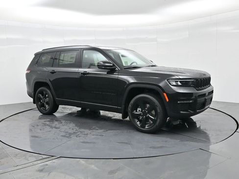 New 2025 Jeep Grand Cherokee L Limited w/ Black Appearance Package image 10