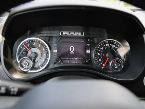 Used 2021 RAM 1500 Big Horn AWD/4WD image 42