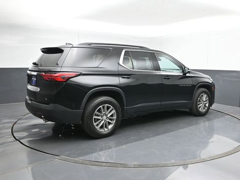 Used 2023 Chevrolet Traverse LT FWD image 5