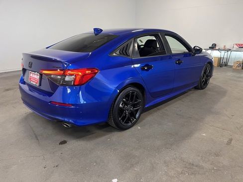 Used 2022 Honda Civic Sport image 3