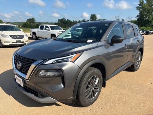 Used 2023 Nissan Rogue S AWD/4WD image 7