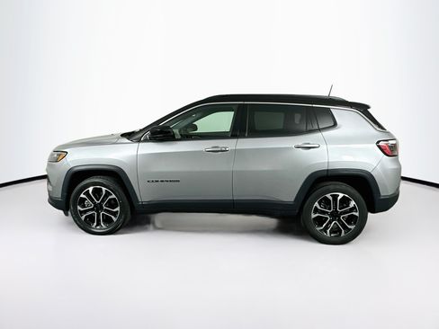 Used 2023 Jeep Compass Limited AWD/4WD image 4