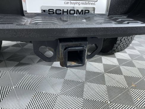 Used 2017 Toyota Tacoma TRD Off-Road AWD/4WD image 24