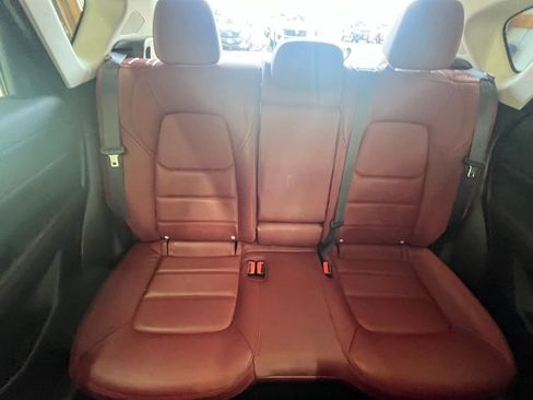 Certified 2023 MAZDA CX-5 Carbon Edition image 27