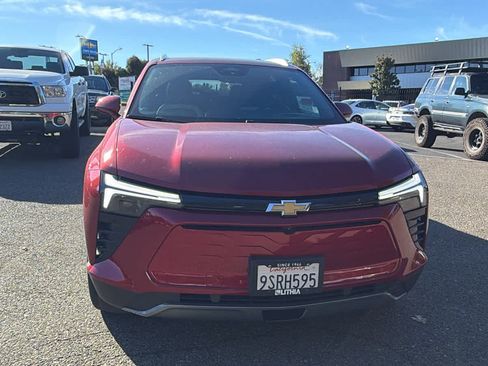 Used 2024 Chevrolet Blazer EV LT AWD/4WD image 2