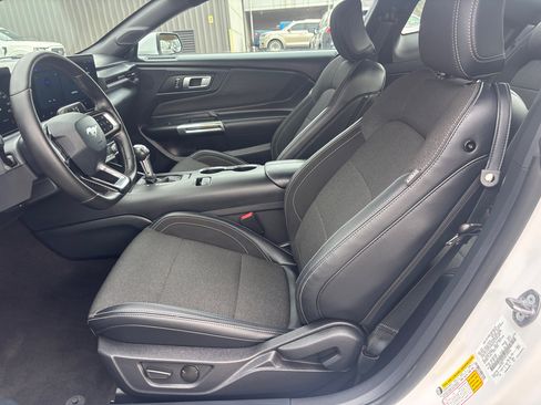 Used 2024 Ford Mustang EcoBoost Coupe image 8