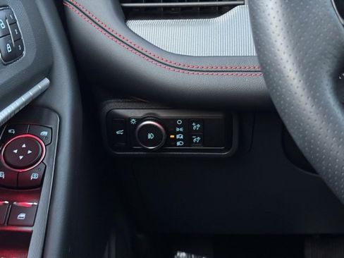 Certified 2025 Ford Explorer ST image 34