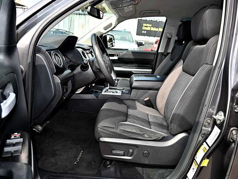 Used 2016 Toyota Tundra SR5 w/ SR5 Upgrade Package RWD image 15