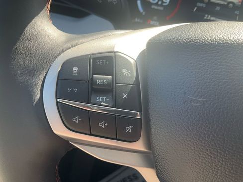 New 2026 Ford Explorer Active RWD image 19