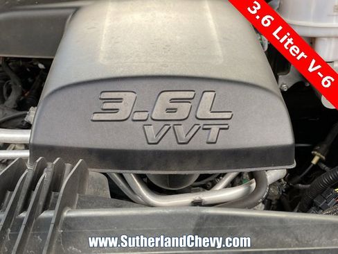 Used 2022 RAM 1500 Classic SLT w/ Electronics Group image 47