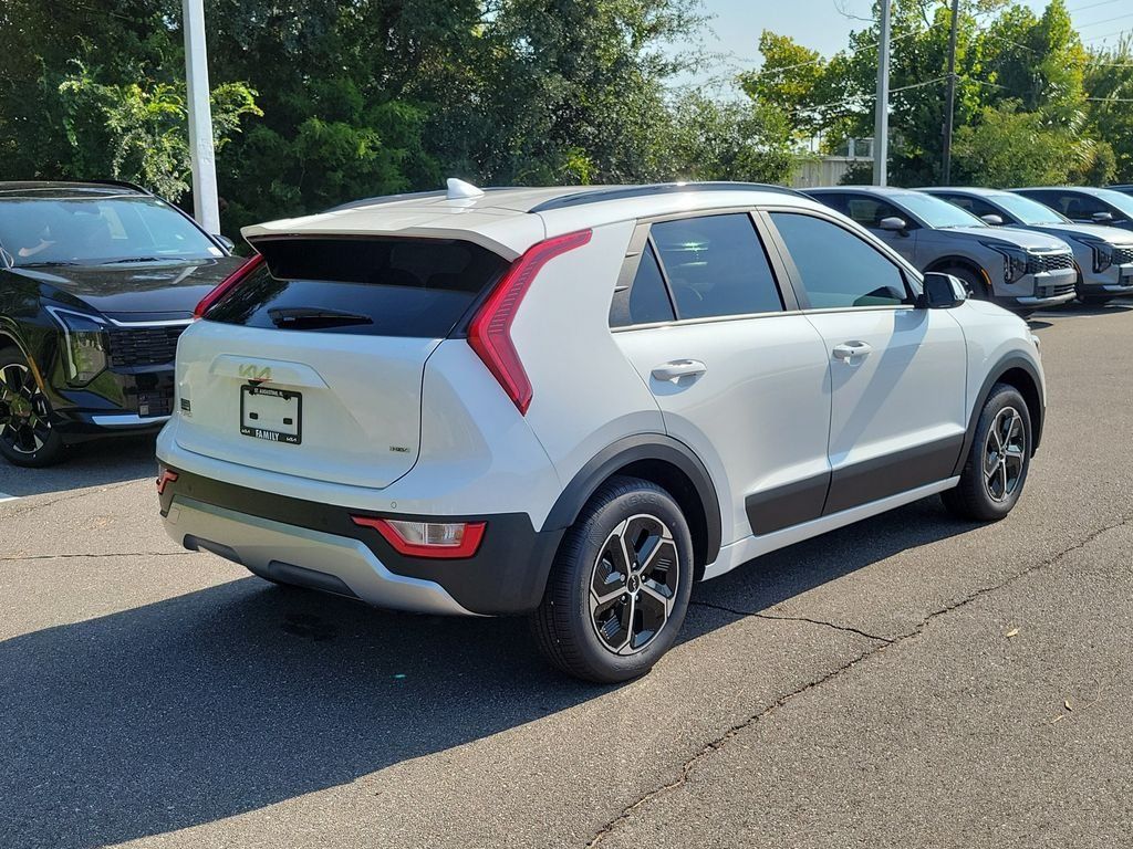 New 2026 Kia Niro EX w/ EX Premium Package FWD image 6