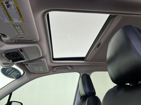 Used 2019 Subaru Forester Touring AWD/4WD image 23