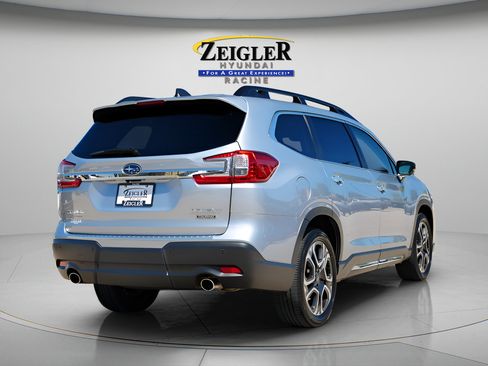 Used 2024 Subaru Ascent Touring AWD/4WD image 7