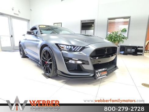 Used 2021 Ford Mustang Shelby GT500 w/ Technology Package image 3