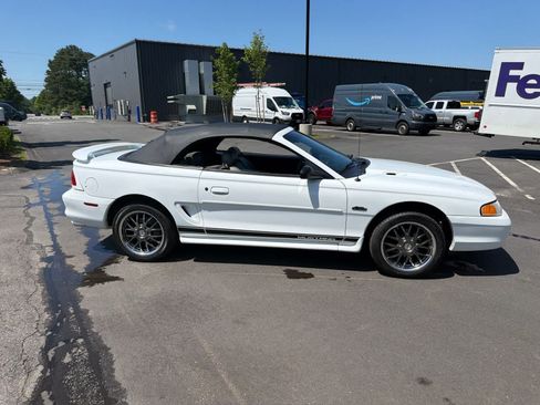 Used 1996 Ford Mustang GT RWD image 6