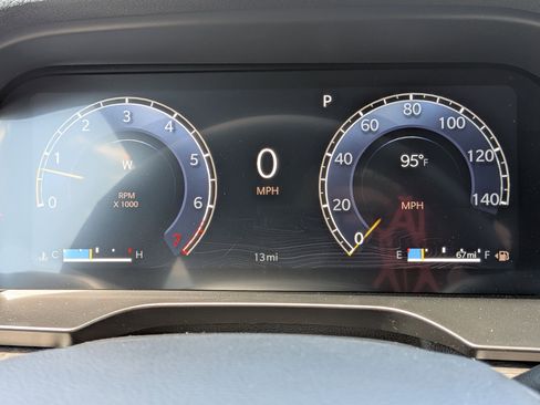 New 2025 Jeep Grand Cherokee L Limited w/ Luxury Tech Group II image 14