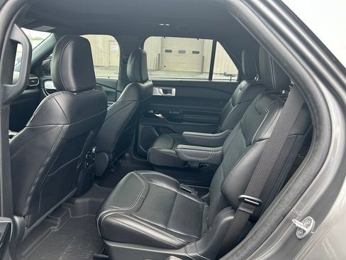 Used 2023 Ford Explorer ST w/ Equipment Group 401A AWD/4WD image 5