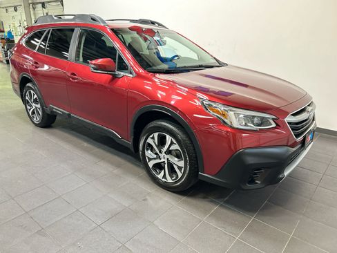 Used 2021 Subaru Outback Limited XT AWD/4WD image 2